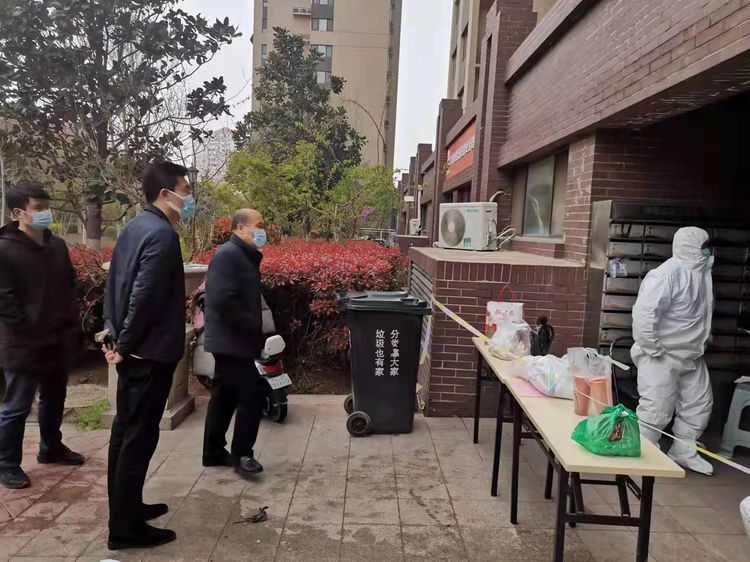 https://img12.iqilu.com/10015/article/202204/04/f7aa831f90e44565ad43f1fd388b3071.jpg